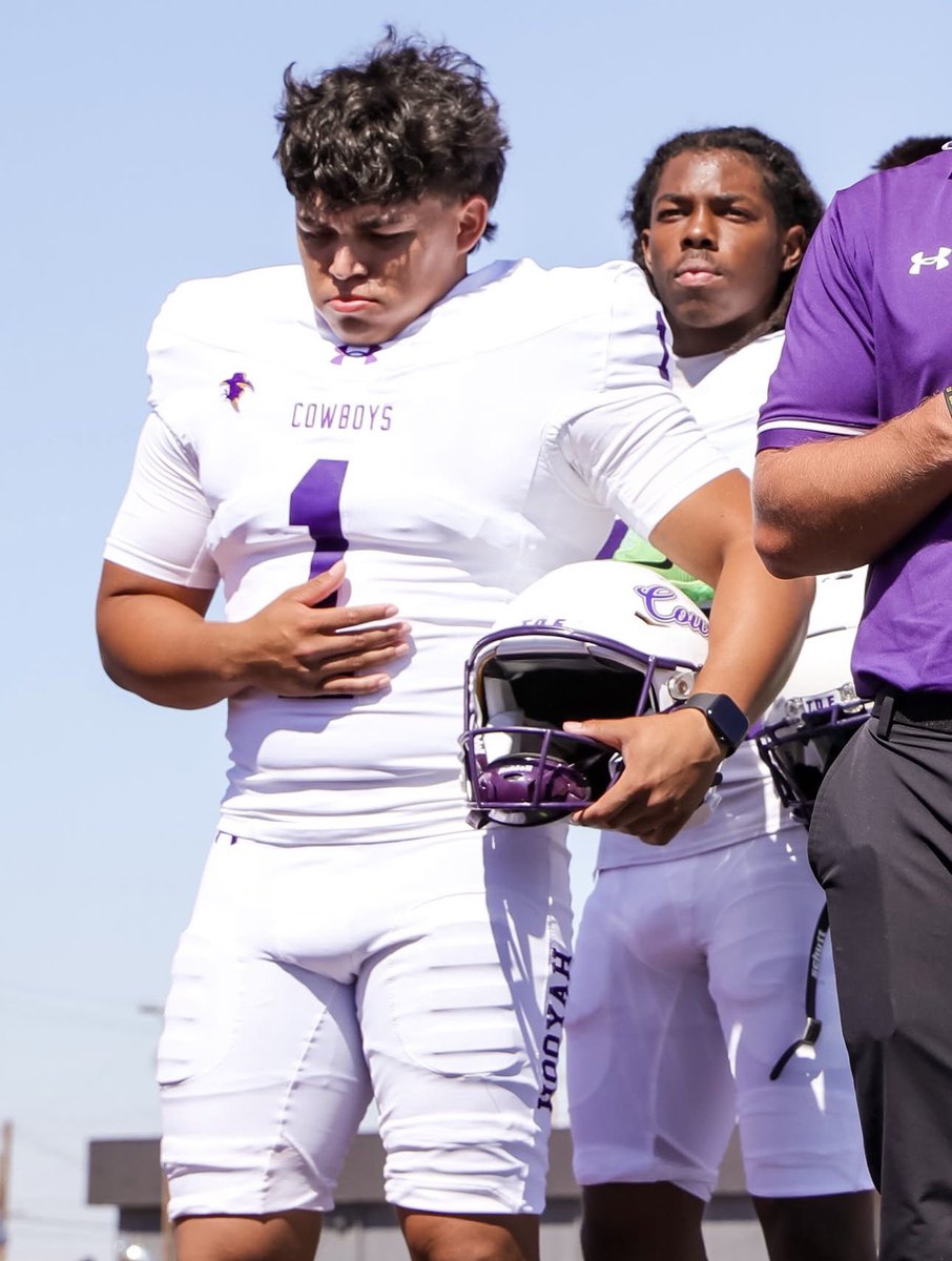 HSUCowboys's tweet photo. 𝗘𝘆𝗲𝘀 𝗼𝗻 𝗨𝘀 📺 

Congrats to our guys for being named to the @d3football Team of the Week ⭐️ 

#HOOYAH https://t.co/AzERUSNu4U