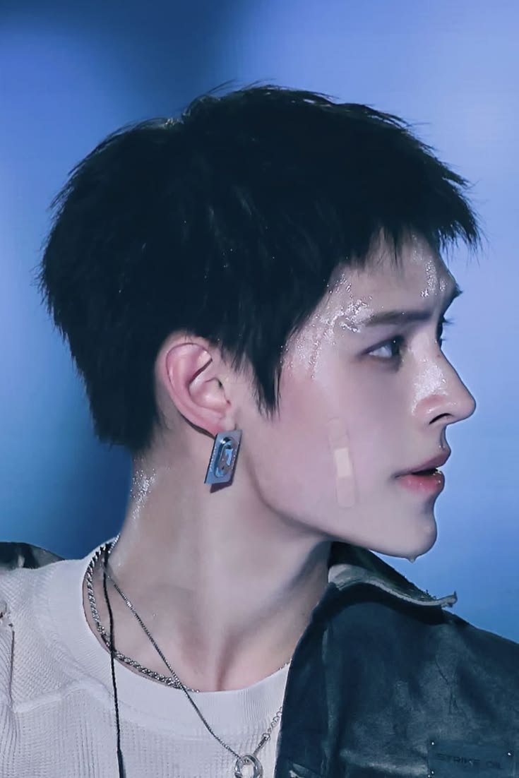 TriHuu2202's tweet photo. @AboutMusicYT Compliments are easy to give when the person truly deserves them. You, our JAMASTERPIECE, are a person who makes every word of praise feel small; may an ALL ROUNDER BIRTHDAY and JAMTOBER say it better.

AN OCTOBER MIRACLE NAMED JAMES

#Happy21andOnlyJAMES
#제임스의_빛이_차오르길 https://t.co/G8u1beE6yR