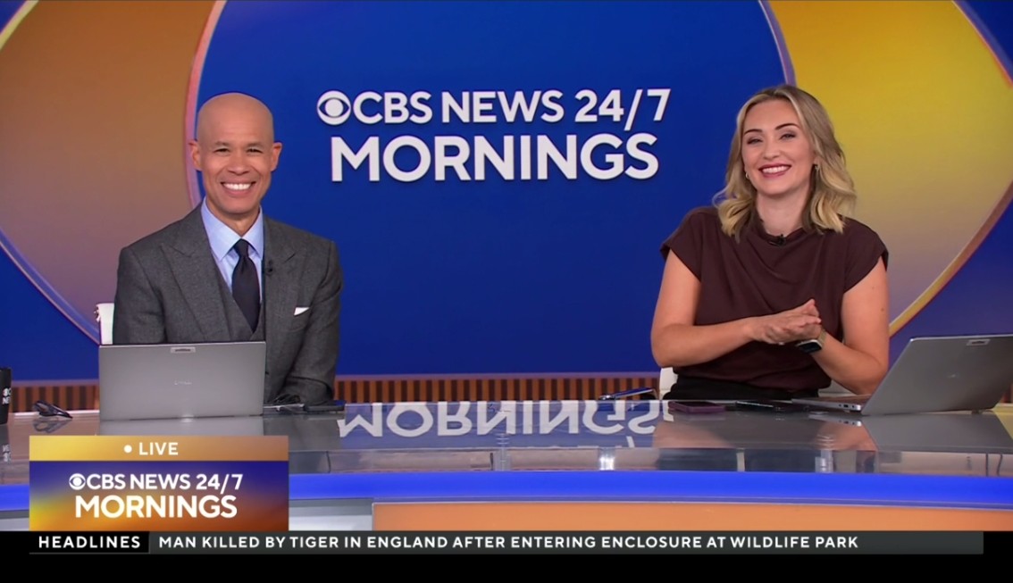 JoshuaX1993's tweet photo. Ms. @LanaZak the only @CBSNews national correspondent based in Iowa City and once upon a time used to co-anchored CBS News 24/7 with @vladduthiersCBS here in NYC joined Vlad & @TheKellyOGrady to preview tonight's Iowa Senate race debate. #AmericaDecides🇺🇸 https://t.co/rAIEq5nhSn https://t.co/dtP1piueYs