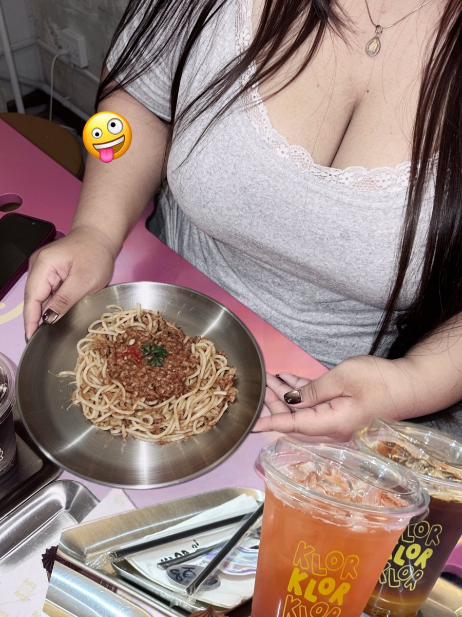 pim_2203's tweet photo. รับสปาเก็ตตี้ไปกินมั้ยฮ้ะ🤪 #กทม #รีทวิตให้ด้วยงับ #สาวอ้วน #ลาดพร้าว https://t.co/SucPte05K9