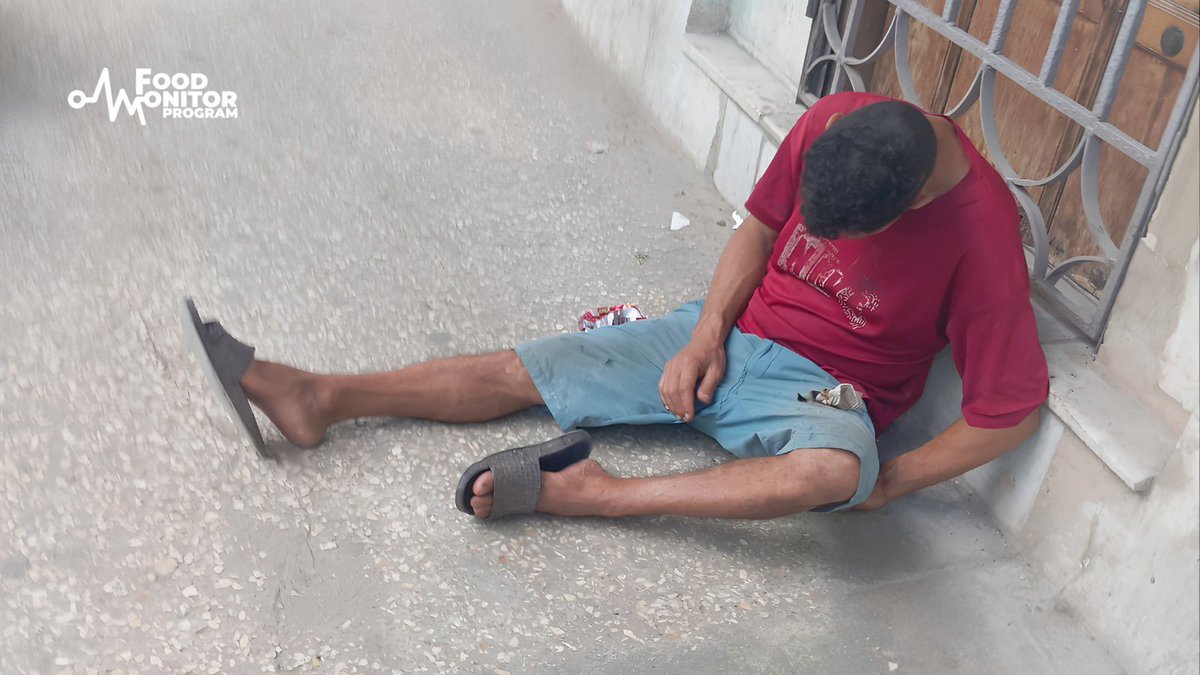 FoodMonitorP's tweet photo. 🔴 #FMP alerta sobre el aumento del consumo de #Drogas en #LaHabana y su relación con la #InseguridadAlimentaria. Personas bajo fuerte alteración tras consumir sustancias ilícitas, antes observadas en barrios periféricos, aparecen hoy también en avenidas céntricas y de día.

Medios como #14ymedio documentaron en #CentroHabana a jóvenes bajo aparentes efectos del “químico”, un cannabinoide sintético cuya presencia se ha extendido por zonas muy transitadas de la capital.