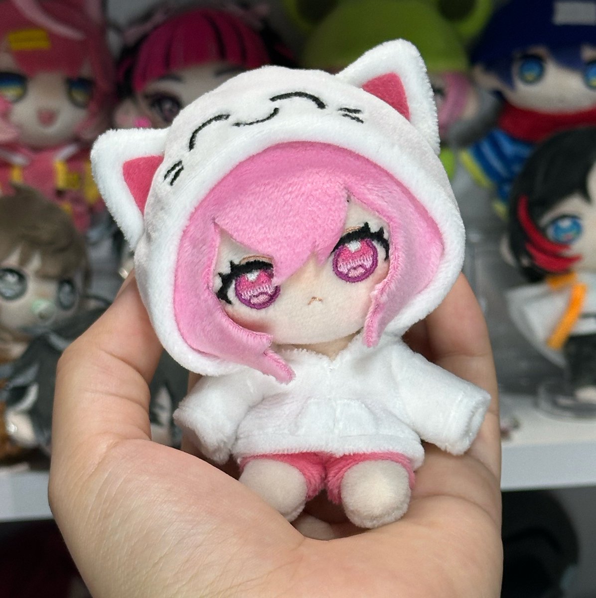 bl_be_82's tweet photo. なるせぬい出来ました🍥🪡
なるせねこのパーカーも作った！𑁊^. .^𑁊 https://t.co/fjaJHjVfVH