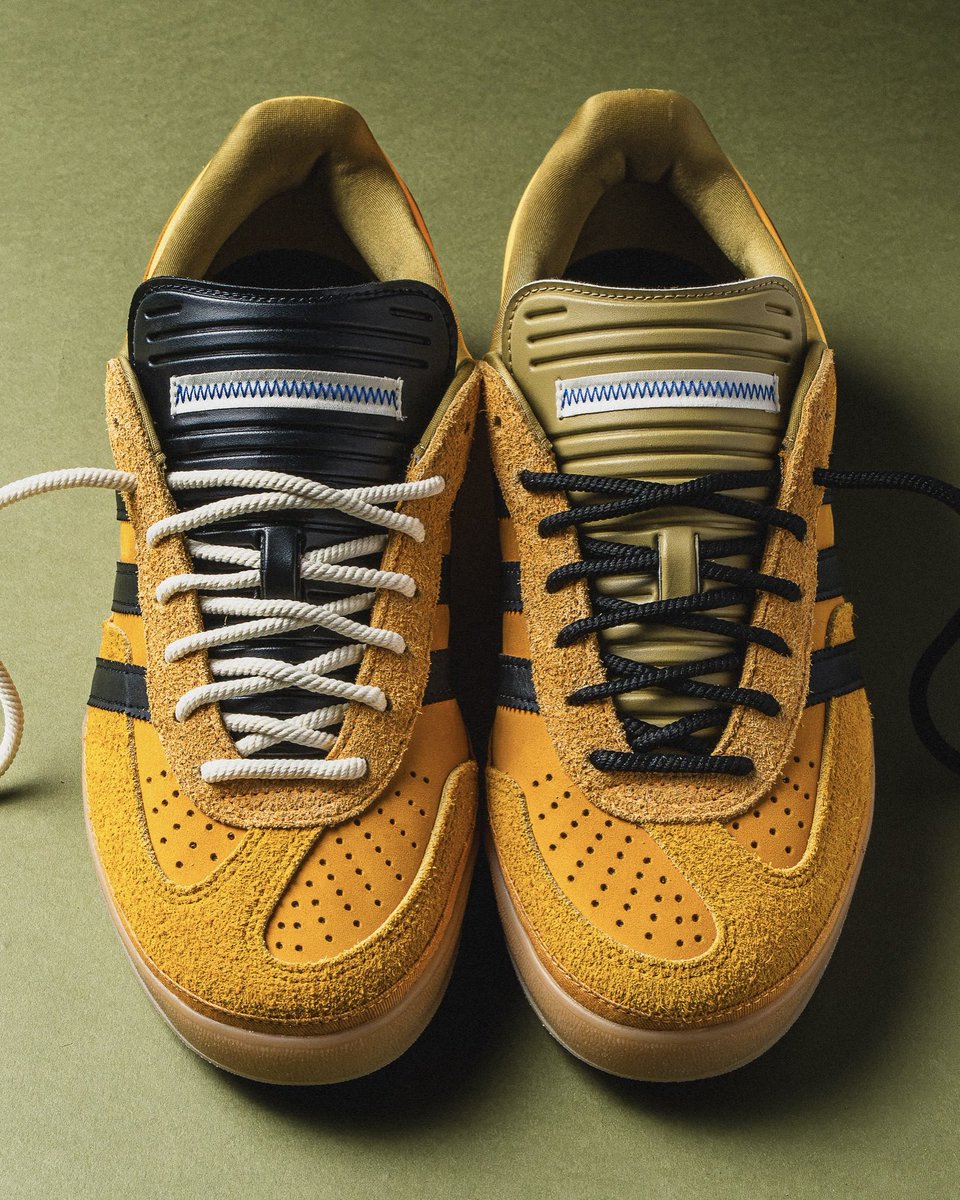 nicekicks's tweet photo. The Bad Bunny x adidas Gazelle Indoor “Solar Gold” drops October 17 for $140 🔆 https://t.co/W9K6SPYo6T