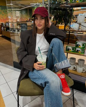 hollyluc's tweet photo. Simple moments, good coffee, and a little peace of mind. ☕🤎 https://t.co/sqvCuYIF9G