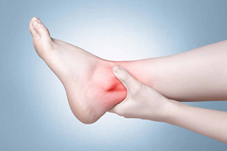 BestFootDoc's tweet photo. Causes of Ankle Pain While Walking dlvr.​it/TVvD3J https://t.co/VePghFOapK