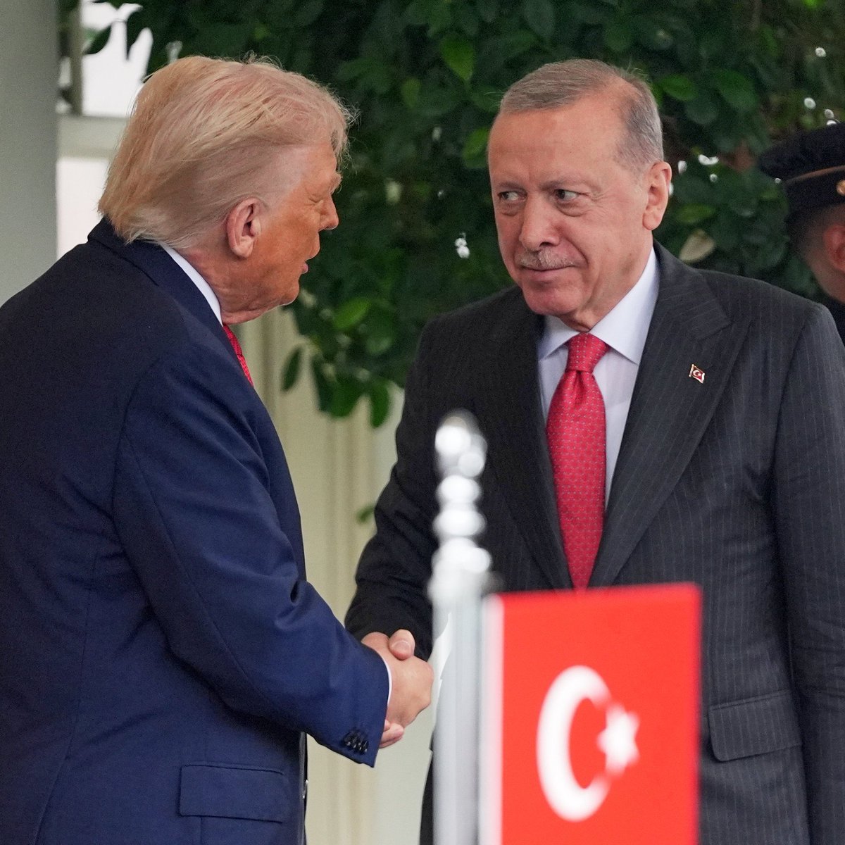 aykiri's tweet photo. Donald Trump:

“Cumhurbaşkanı Erdoğan benim harika bir dostum. Ona büyük saygım var.” https://t.co/FsDqWSOHWZ