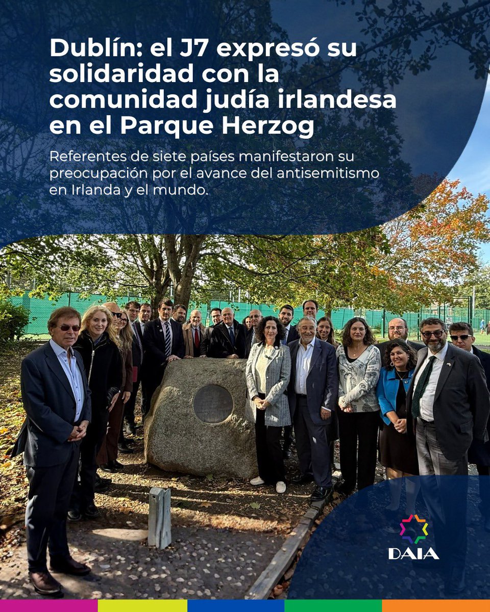 DAIAArgentina's tweet photo. Dublín: Los líderes de J7 se solidarizaron con la comunidad judía irlandesa en el Parque Herzog 

Los líderes de las siete comunidades de la diáspora más grandes del mundo se reunieron en Herzog Park, Dublín, para expresar su solidaridad con la comunidad judía de Irlanda y manifestar su preocupación por los mensajes y acciones antisemitas que se registran en ese país, en un contexto de niveles sin precedentes de antisemitismo a nivel mundial. 

El J7 reúne a los líderes de organizaciones judías representativas de Argentina, Australia, Canadá, Francia, Alemania, el Reino Unido y Estados Unidos para coordinar respuestas al creciente odio antisemita. En conjunto, estas comunidades representan a más del 90 por ciento de la diáspora judía.  

Durante su visita a Dublín, la delegación del J7 se reunió con funcionarios del gobierno y representantes de la comunidad judía de Irlanda. La delegación también se congregó en Herzog Park para realizar declaraciones públicas, comenzando con un discurso de Maurice Cohen, presidente del Consejo Representativo Judío de Irlanda, seguido de una declaración de Jonathan Greenblatt, director ejecutivo de la ADL.
