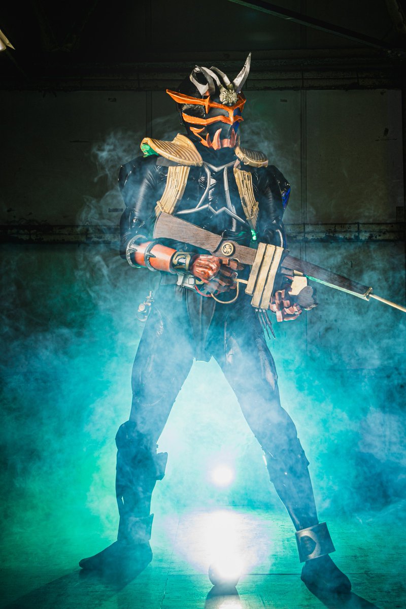 ONI_no_SATO's tweet photo. 《Cosplay》
ガワコス大展では、闘鬼さんでスモーク���影もしていただきました!
魔化魍探索をイメージしてグリーンでお願いしたのですが、雰囲気バッチリでうれしいです(*´ω`*)
【撮】@unmatchsan
#ガワコス大展 #ロボコス大展 #TechCosExpo https://t.co/KVdyu5EqO8
