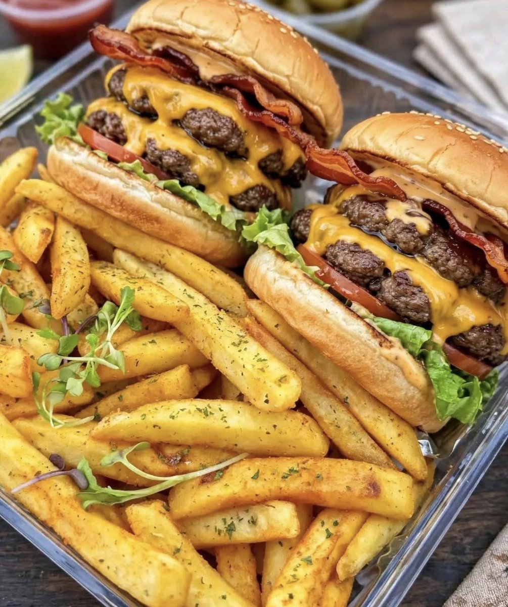 FoodPleaser tweet picture