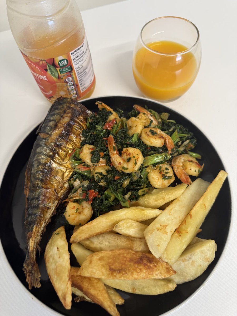 AdesolaBlessinB's tweet photo. Eat or pass? https://t.co/xBVuHPUSGe