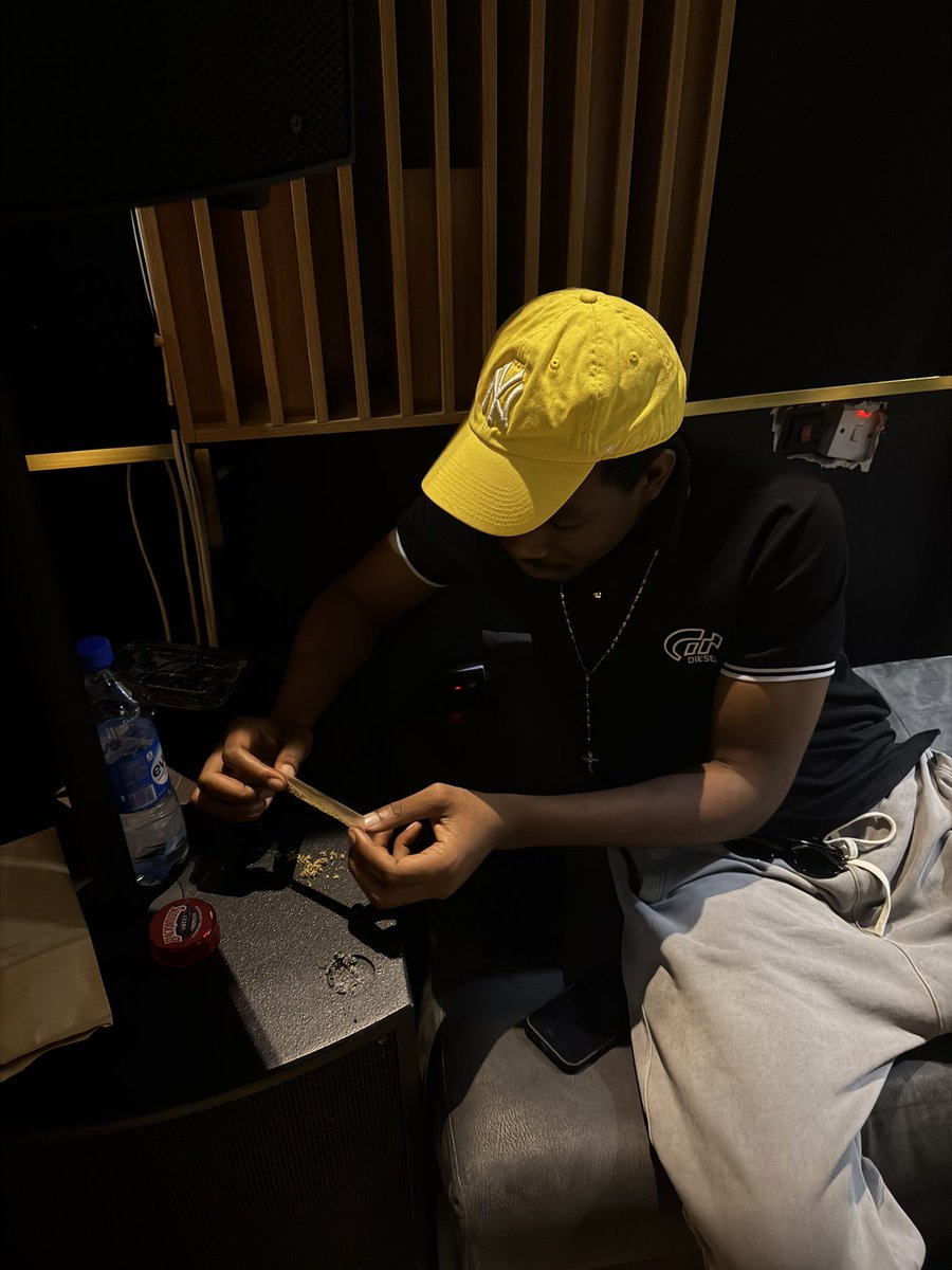 Nast_asf's tweet photo. #trapstar https://t.co/ZDUuCVwSEK