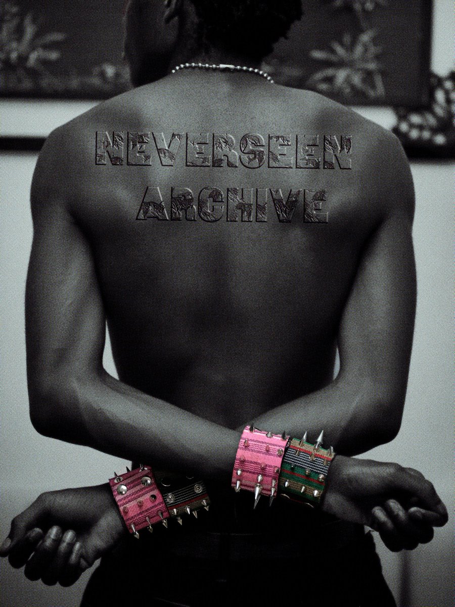 Kin_Neverseen's tweet photo. AFRO-PUNK BRACELET.

Heritage in “rebellion.”
Tradition, with an edge.

DROPS FRIDAY, OCTOBER 16.

DIRECTION &amp; STYLING — @neverseenarchive1 @osegie2five
VISUALS — @TayoVisuals
MODEL — @cyrusturnt_ https://t.co/Lg2eGRCxe7