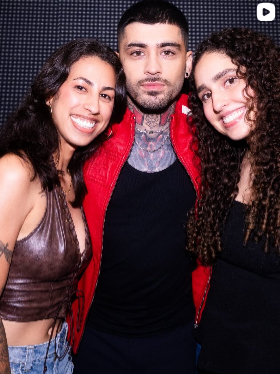 katetheblues's tweet photo. meu bebe sentindo a energia ruim do lado dele meu deus ele não merecia isso https://t.co/EjpqZFy1nt
