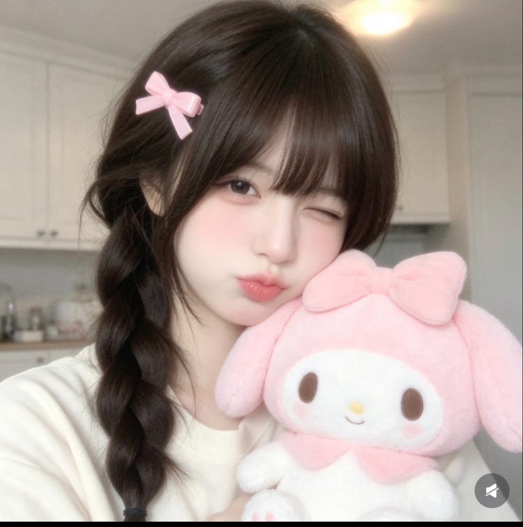 amanda01vv0's tweet photo. 这个点还有人吗

嗷~谁要锐评16的福！📷📷

要看的来嗷~我直接发啦！！💕 https://t.co/hD6S2E7wOa