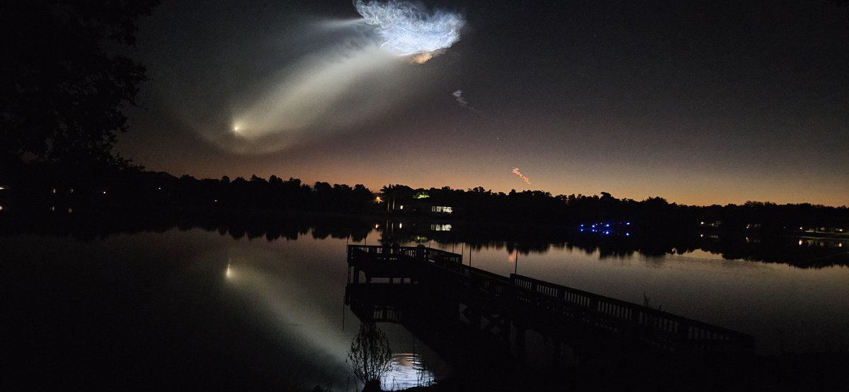 krex's tweet photo. THANKS @elonmusk . It was a beautiful #launch seen from the west coast of FL, and I loved the heart it left! https://t.co/jwnX8bAEKI