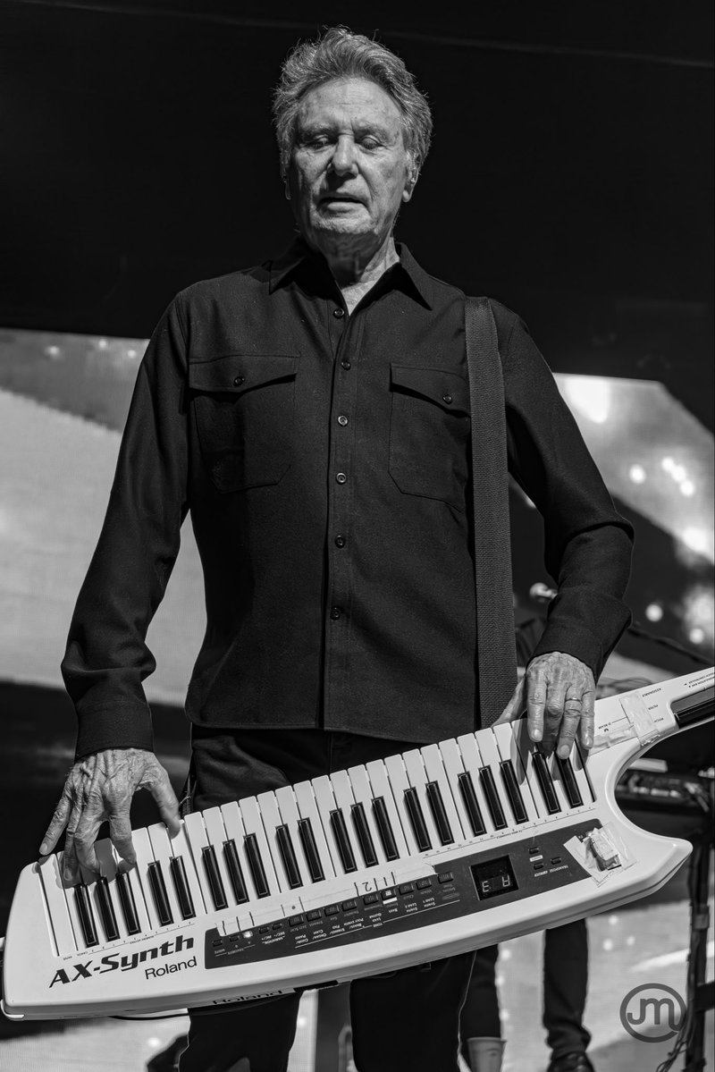 2muchlivemusic's tweet photo. Happy birthday to Robert Lamm. The singer, songwriter, keyboardist, and founding member of Chicago turned 82 today.

@chicagotheband https://t.co/2tEOxcXPDz