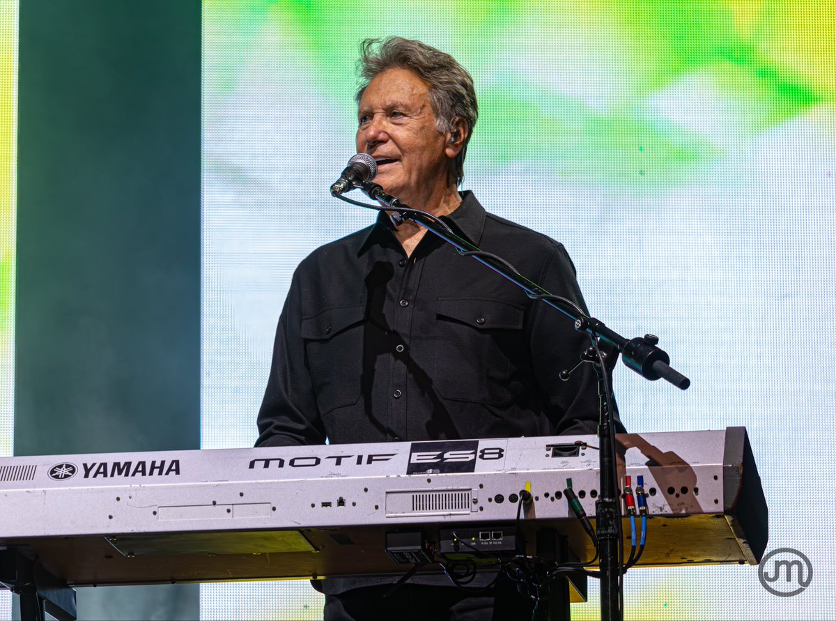 2muchlivemusic's tweet photo. Happy birthday to Robert Lamm. The singer, songwriter, keyboardist, and founding member of Chicago turned 82 today.

@chicagotheband https://t.co/2tEOxcXPDz