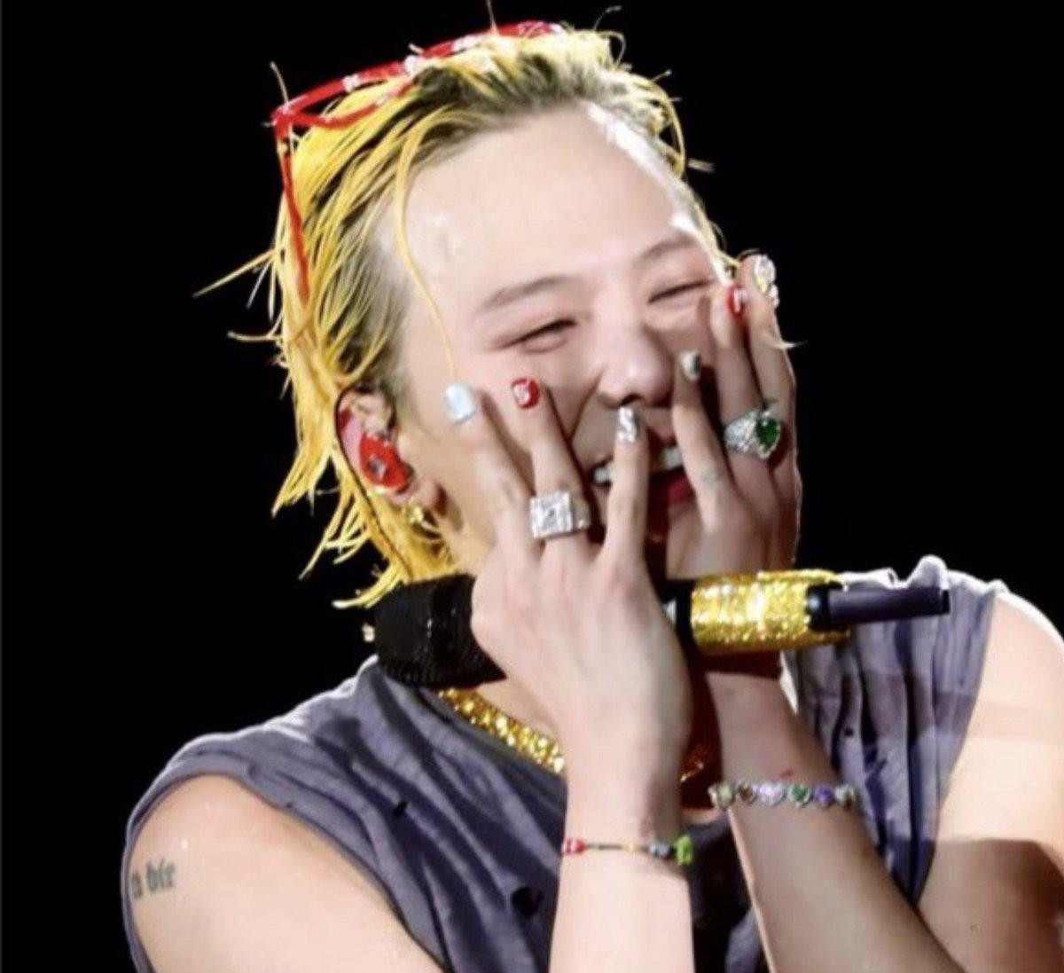 8lo8lomi's tweet photo. I vote #BIGBANG for #2026MAMAVOTE https://t.co/iDAhiBhWy8
