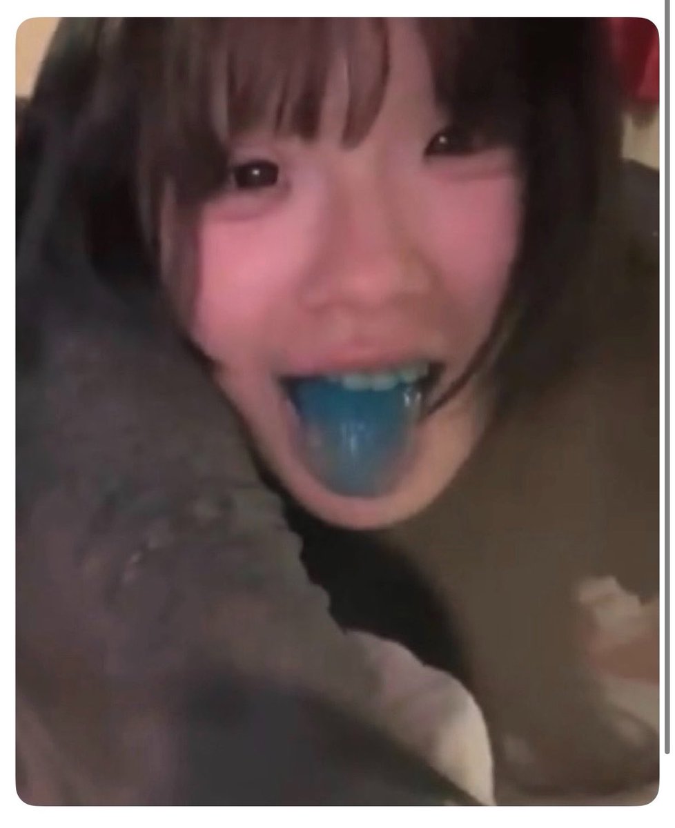 ll0l0nyanwww's tweet photo. @2vztw １４歳で体売りまくってこの顔で本気にされる訳も無いのにメンコンに100万使って出禁とか人生終わりすぎて草。惨めだね https://t.co/b0usK8rFNn