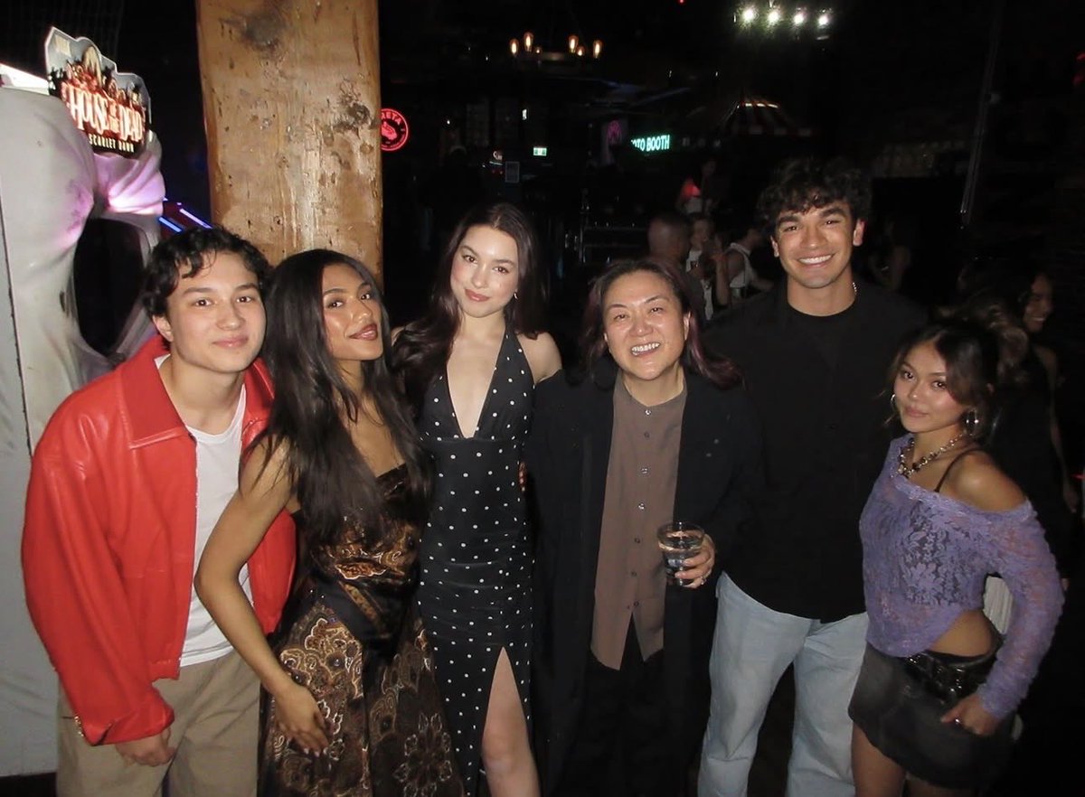 dior_goodjohnn's tweet photo. New photos of Dior Goodjohn, Momona Tamada, Jacob Rodriguez, Eva Smedley, and Harry Jones via eva.smedley on Instagram 🧞‍♀️♥️💙 
-
#diorgoodjohn #momonatamada #jacobrodriguez #evasmedley #harryjones #disneydescendants #descendantshiddenheroes https://t.co/mcRJTy2dTV