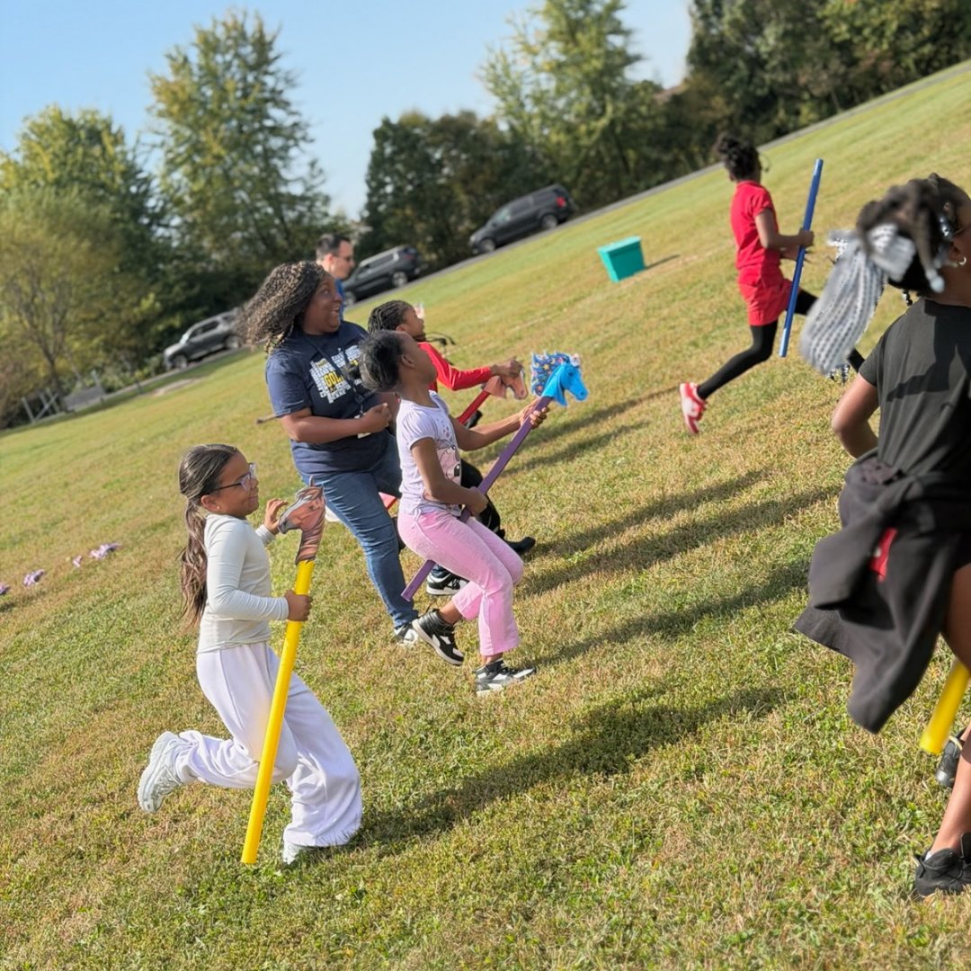 MSDDecatur's tweet photo. 2nd grade is reading and learning about Ancient Greek Civilization through the Core Knowledge Language Arts curriculum. Gold Academy held their own Olympic games to celebrate and experience their learning! Congrats to Mr. Sullivan’s class on their victory!
#DecaturProud https://t.co/tztiAnc6aV