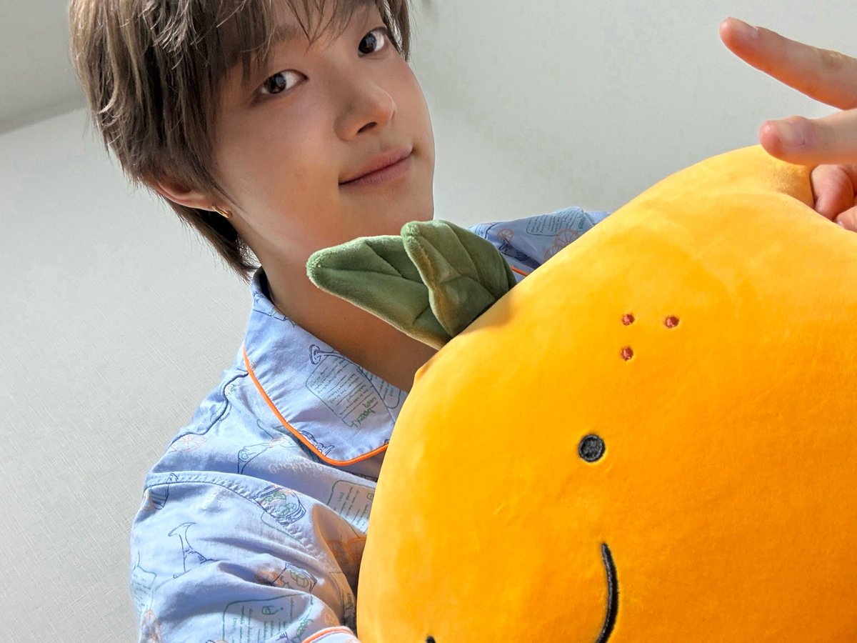 e0972510's tweet photo. 어떡해 아
본인 달믕거 들고 찍은게 진짜 너무 모에ㅜㅜㅜㅜㅜㅜㅜㅜㅜ https://t.co/Myev9TQtgR