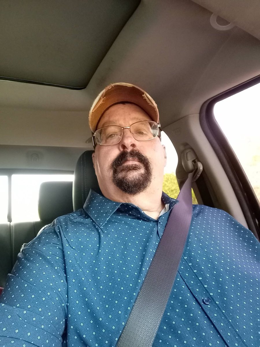 teyay43387123's tweet photo. Am Erick single and searching https://t.co/ffOVpN6e6I