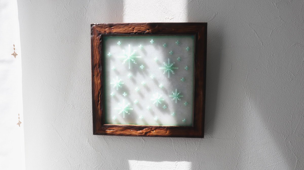 Lily_KGx110's tweet photo. Hello, #PortfolioDay! 👋

I’m LilyKG, an artist from Japan creating semi-sculptural pixel art with fuse beads.

My work explores pixels, light, and dimensionality.

I’d love to connect with art collectors and pixel art lovers around the world! ✨ https://t.co/6XlPUAS0rL