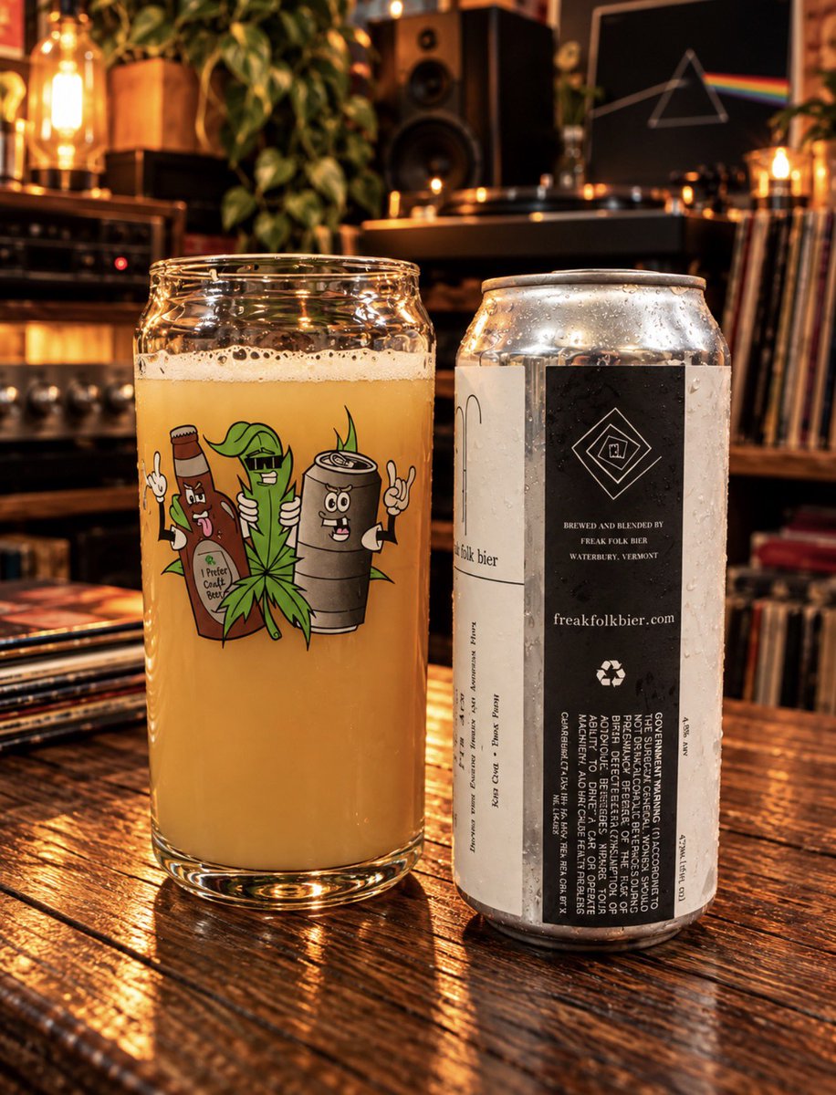 BeerAdviser's tweet photo. 🍺 Proletariat — Freak Folk Bier

4.8% Traditional Ale. Malty, rustic, earthy &amp; easy drinking.

Young me: “Only 4.8%?”

Current me: “I can have another and still operate household appliances.” 😂

⭐ 4.181 / 5.0

#BeerAdviser #FreakFolkBier #TraditionalAle #VermontBeer #CraftBeer https://t.co/xOV3uPj7sh