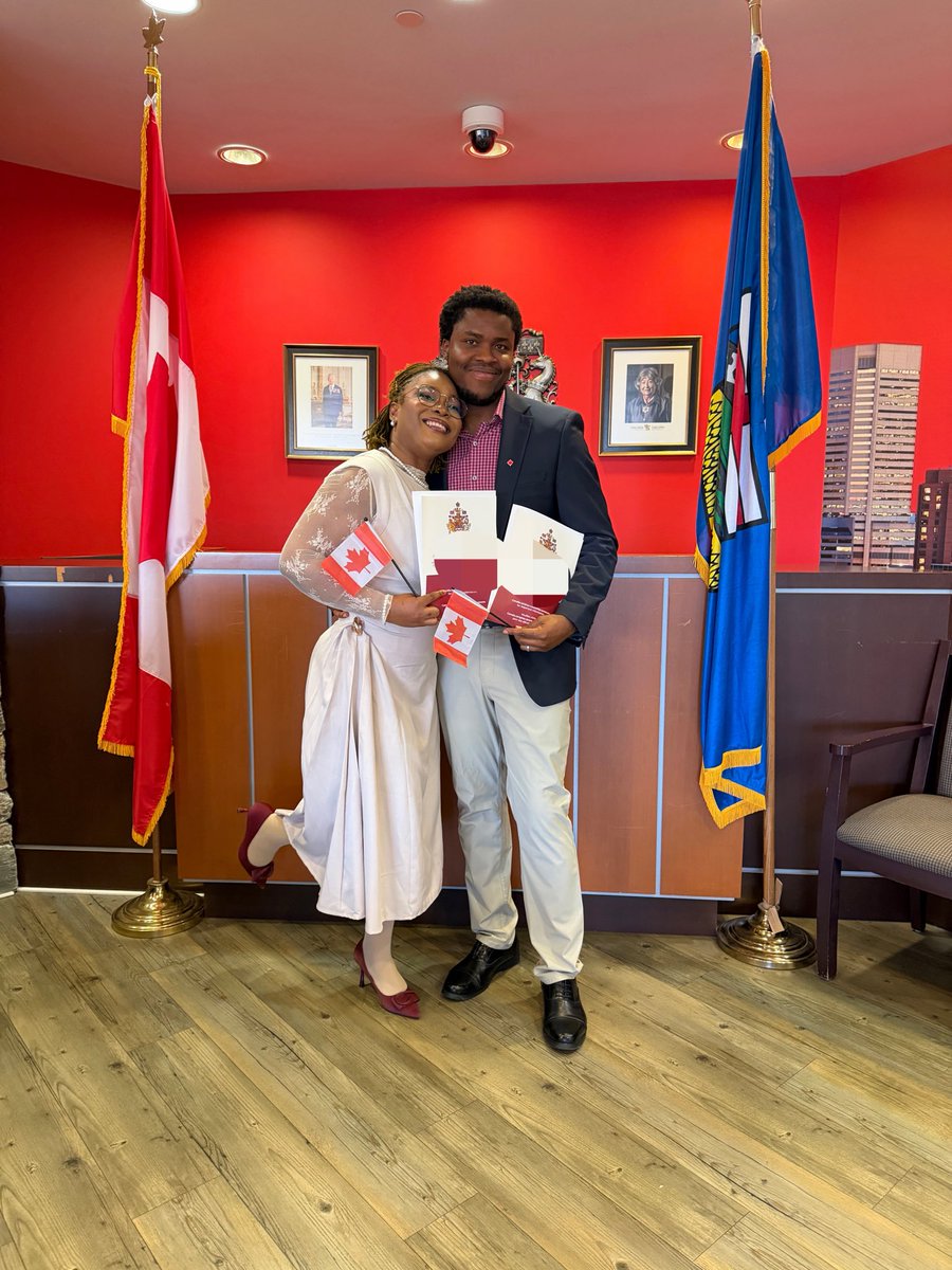 comfortomovre's tweet photo. Last day as Canadian PRs because we just became Canadian Citizens! https://t.co/4pXp46lQQD