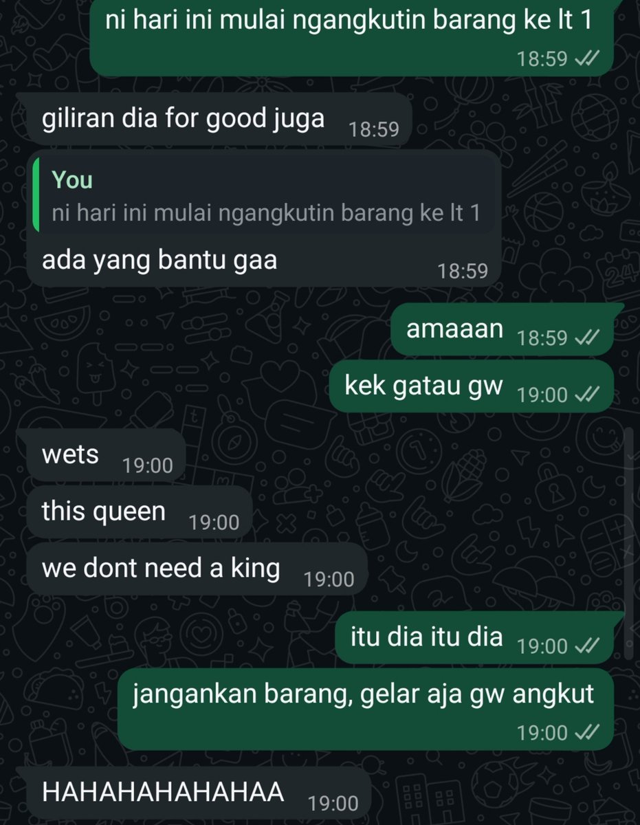ipitstop's tweet photo. bodo amat, tapi gw bangga banget bisa ngangkutin barang dari lt 3,5 ke lt 1 sendirian dan masih sempet sempetnya ngejar korea, jepun, spanyol + toefl sekalian. Wanita hebat itu adalah kita...
#queenneverbow #thisqueendoesntneedaking https://t.co/1u98uv9JLq