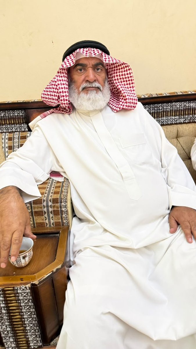 7mllah's tweet photo. تشرف هذا اليوم ابناء الشيخ /
حوال محسن ابن ذيخان رحمه الله 

بزيارة أعضاء للجنة اعتاق رقبة السجين 
معيض مضحي المظيبري الرشيدي 
وعلى رأسهم الشيخ / صلاح فريحان ابن عدوان 
في ديوانهم الكائن في بلدة الخريشاء  بمحافظة ابانات 

وشكراً للأعلامي /
صالح سليمان https://t.co/FCrfqGIaJh