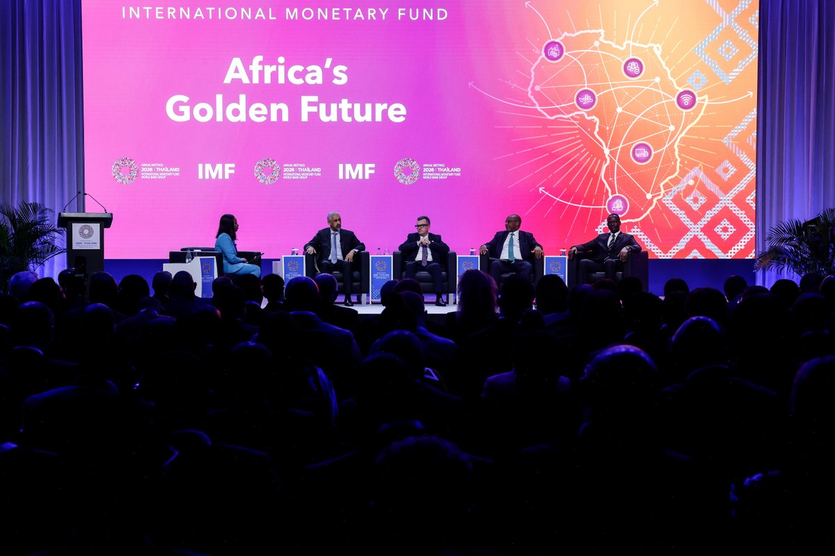 FMIactualites's tweet photo. Au panel Africa’s Golden Future, @taiwoyedele, @mpedegypt, Sidi Ould Tah et Daniel Mminele ont souligné qu’une Afrique plus prospère repose sur trois priorités : des réformes audacieuses, davantage d’intégration régionale et un meilleur accès au financement du secteur privé. https://t.co/BhIGDnfL5s