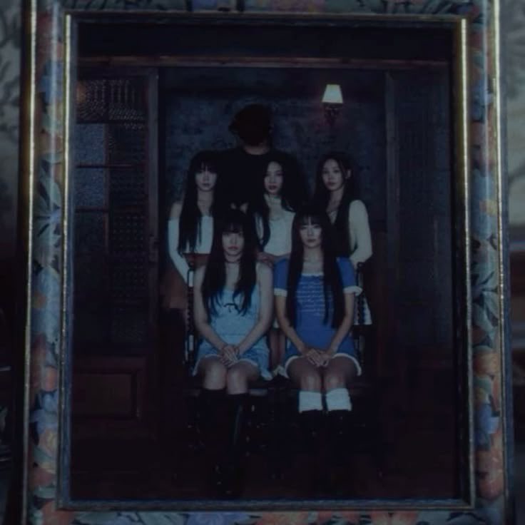 nasalette's tweet photo. chill kill was one of the best red velvet concepts ever holy shit https://t.co/QvzCINkJfY