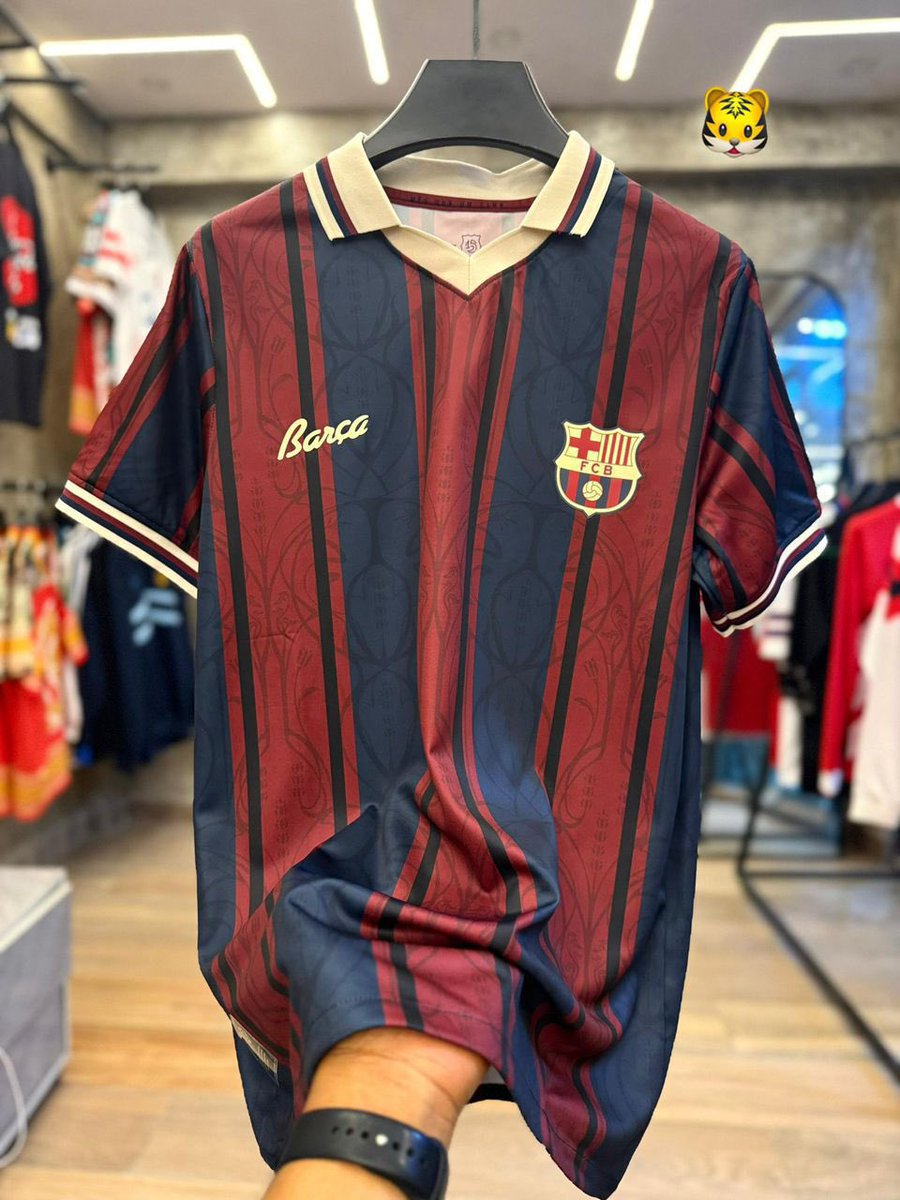 CityPluggh's tweet photo. Barcelona sweatshirt and anniversary jersey 

🏷️38k
🏷️25k

Lagos island 
Nationwide delivery 🚚 
📥https://t.co/0GuzsCp0l0
Kindly rt🙏🏻 https://t.co/8vhBatjYS0
