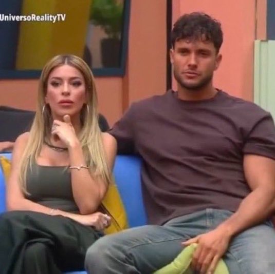 bluesdaisies's tweet photo. siempre soy team villanos y los que siempre serán recordados💋

#ManelykGB https://t.co/8hpxeWjdk9