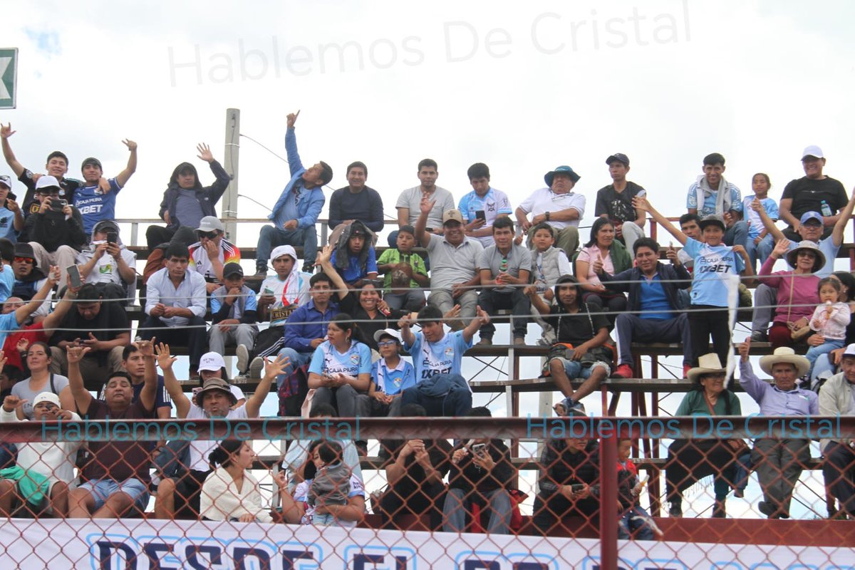 HablemosCristal's tweet photo. Sporting Cristal ganó aquí en Cajamarca y el hincha celeste estuvo de principio a fin.
Hoy es nuestra última noche aquí en la ciudad.
#sportingcristal #fuerzacristal #hablemosdecristal #cajamarca https://t.co/i9W6bxgGb6