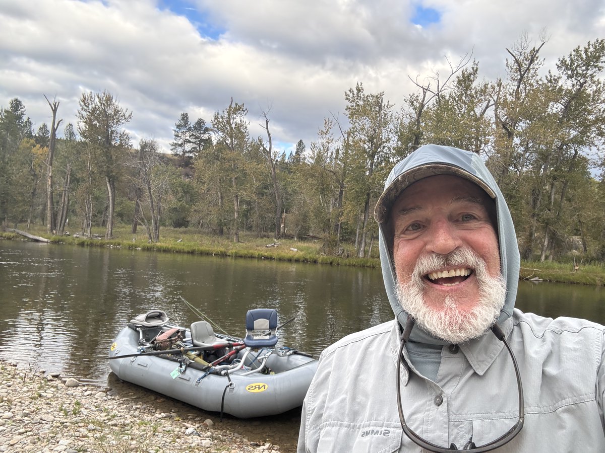 PCODoors's tweet photo. Can you tell I love it here!!!  #PlayersChoiceCBD.com #PlayersChoiceOutdoors.com #AMontanaJournal.com https://t.co/JiRHLhh200