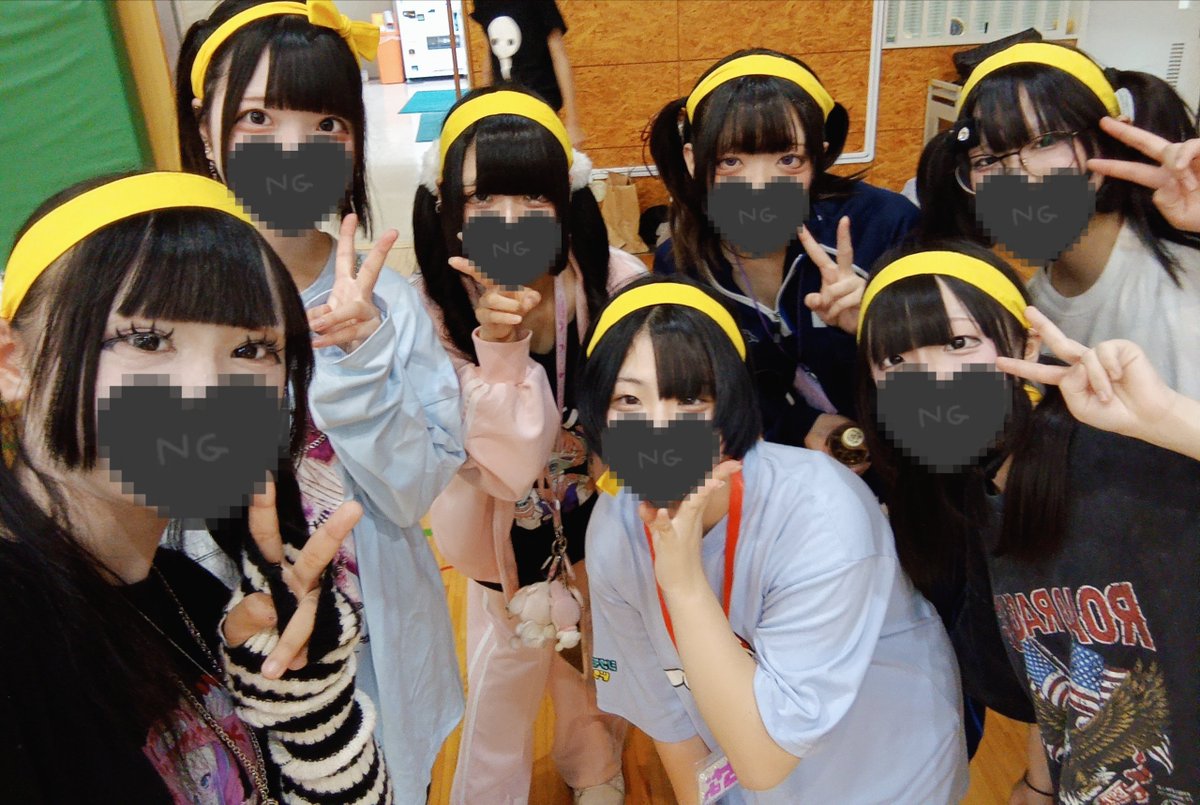 maronikizzu_sub's tweet photo. 黙って欲しいわ。
ふつーにたのしかったらそれでいいじゃんそんとき日本の未来とか考えんわボケ。
ほんとにちょ~たのしかったんだから！！😸🎶🎶

 #界隈民運動会 https://t.co/YNLYExGjzx
