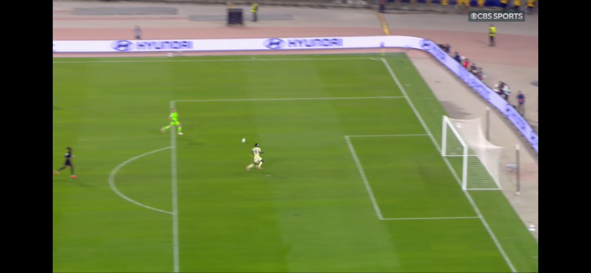 AYankGoesEast81's tweet photo. And this went in from a dribbler…Quite easily the worst performance from this Slavia squad. Congrats Sabah, even a broken clock is correct twice a day!
#SABSLA #UCL https://t.co/PxEJFzpyCw