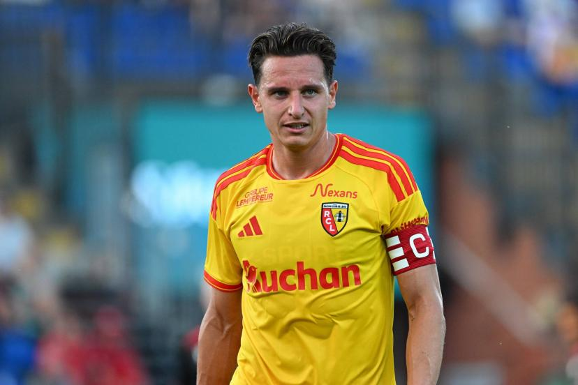 AndiOnrubia's tweet photo. Honor a Florian Thauvin hoy, que no ha tirado la toalla en ningún momento y ha tirado del carro del Lens. Se merecía disputar una Champions siendo líder de un proyecto. Una pena que hoy el equipo no le acompañara en los metros finales. Ha alcanzado la plenitud a los 33 años. https://t.co/6Q6vMGJqf4