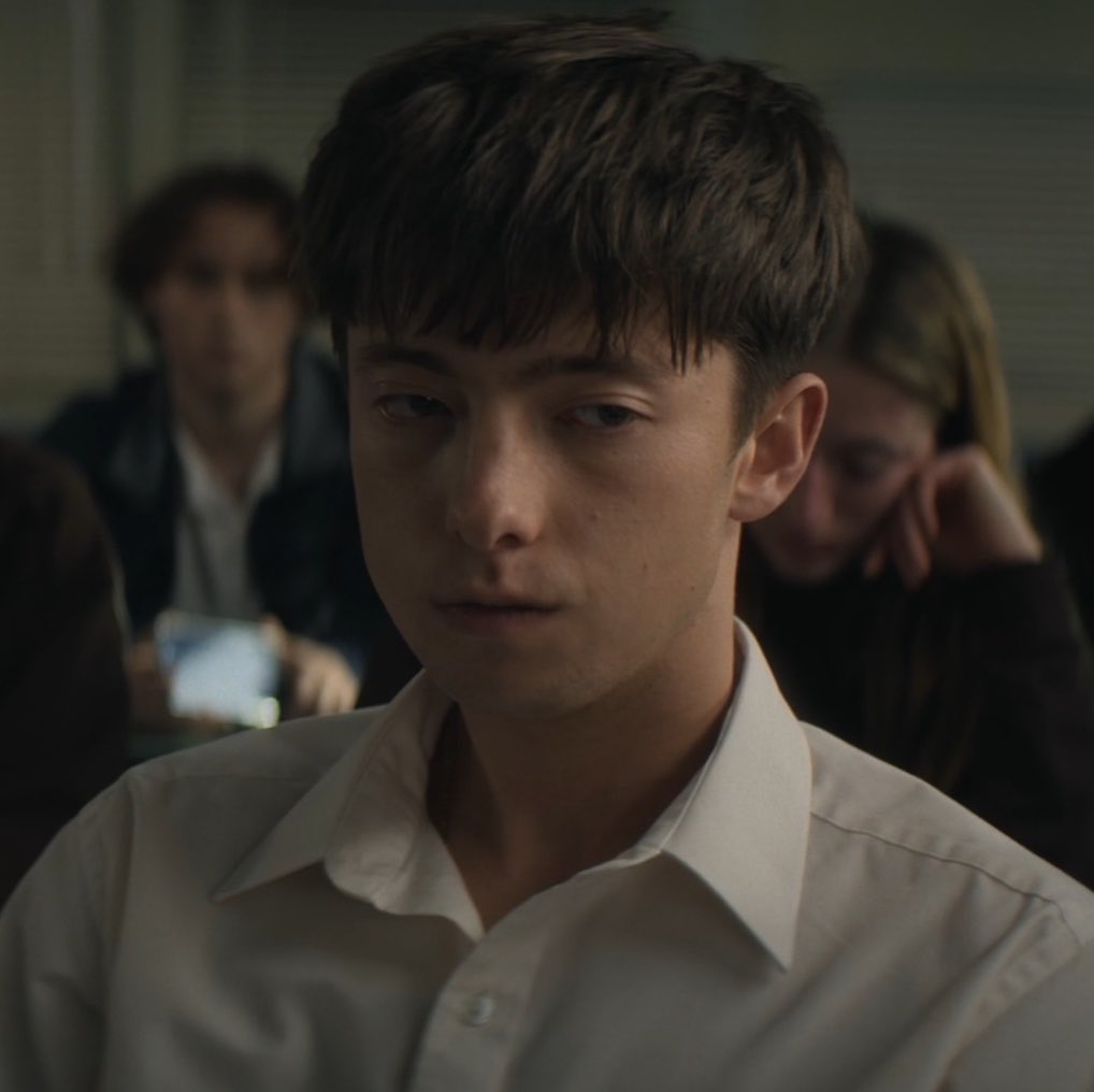 lesmyriad's tweet photo. Naim being upset Ryan has to ignore him/cant be seen w him at school, but being happy because their time together at the mill makes up for that pain…only to find Ryan &amp; Hunter together :( https://t.co/3Vz2pLZzAq