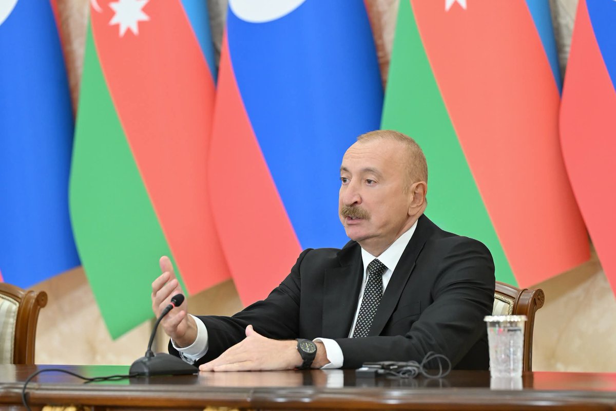 YAP_1992's tweet photo. Azərbaycan və Laos prezidentləri mətbuata bəyanatlarla çıxış ediblər.

https://t.co/nYp3bqZZfz https://t.co/vEi6RaD7aW