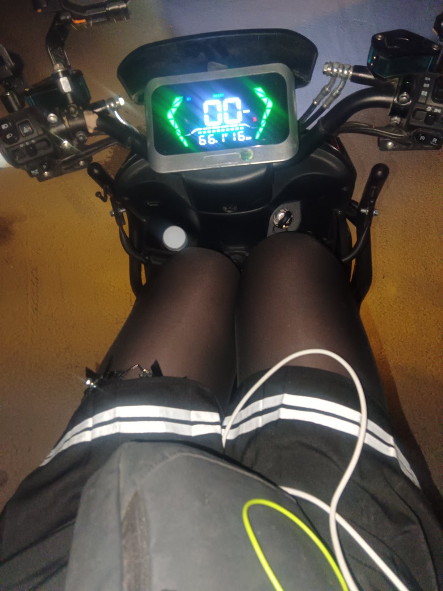 o6nibe's tweet photo. 今天到户外玩漏出了喵就在武汉青山区开启桥这里
#M #男娘 #肉便器 #药娘 #漏出 https://t.co/ciD1fUbUTu