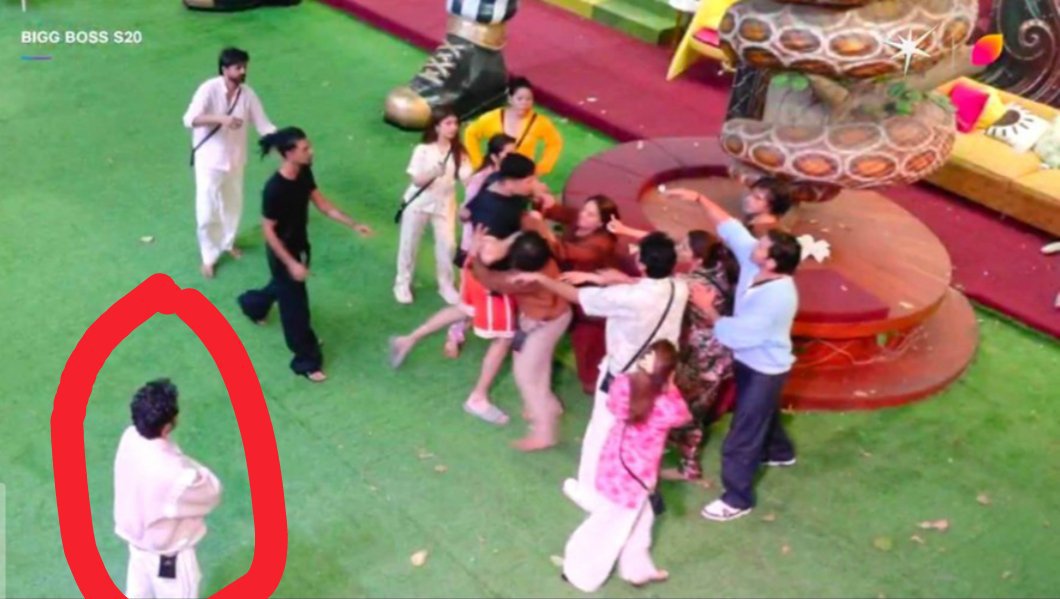 Obito_Panda's tweet photo. Respect for this Legend😭🔥

#BiggBoss20 • #BB20 https://t.co/DXMLzev0rj