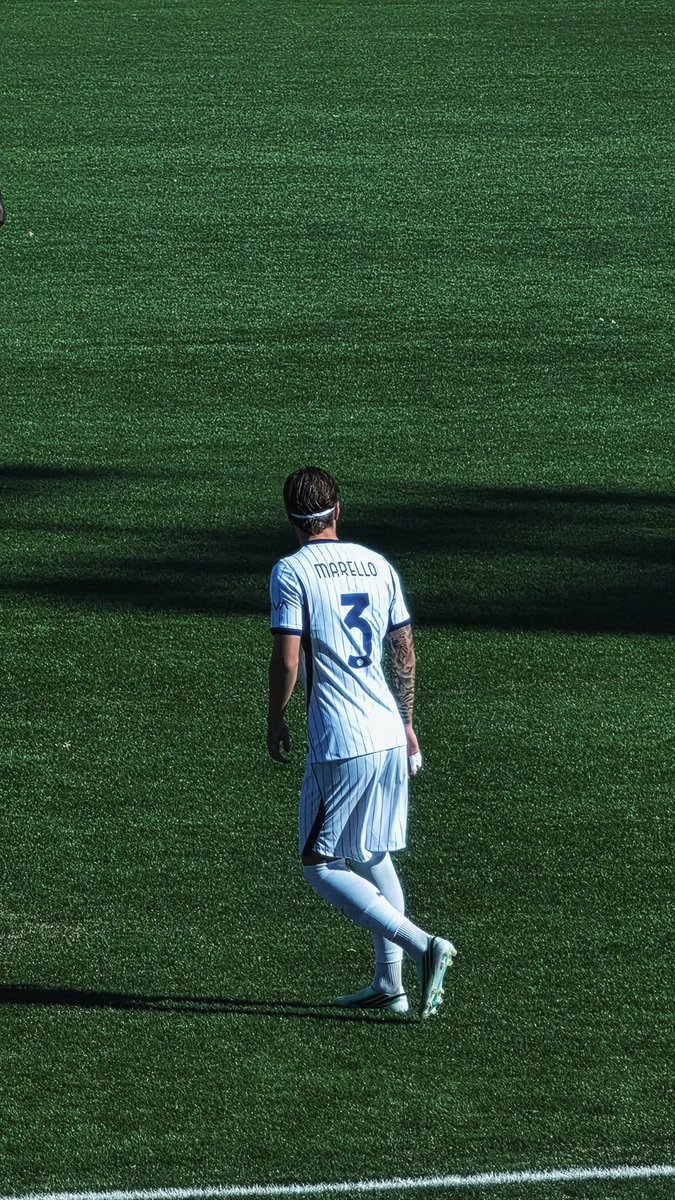 TNeroazzurro's tweet photo. Madonna ma che foto mi è uscita!?
Ho fatto un capolavoro.😍🖤💙

#Inter #Marello #InterU23 #Calcio https://t.co/oarp6aeJJM