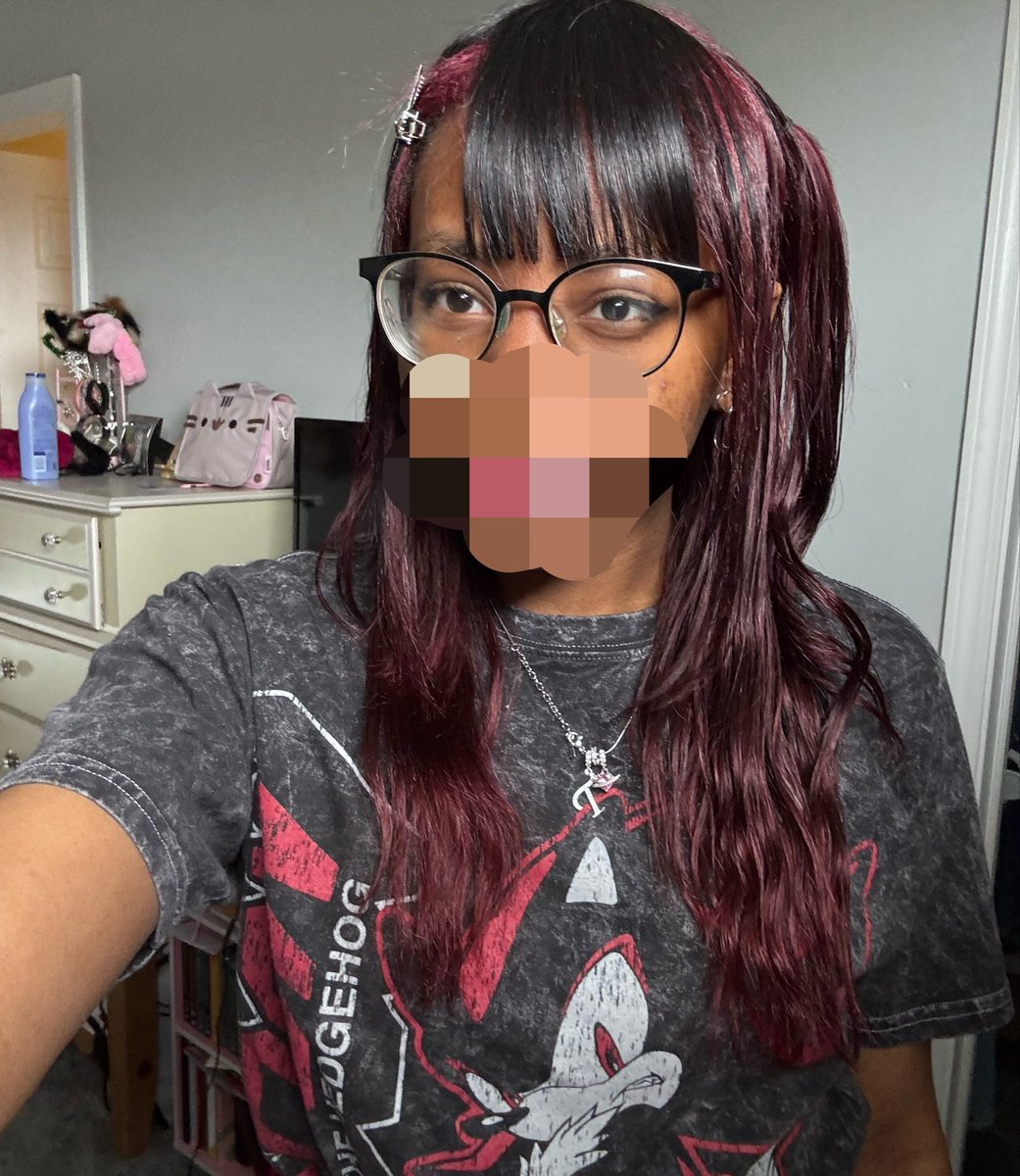 hoxtonssunshine's tweet photo. my yumesona is literally just me earlier this year ^_^ https://t.co/CYMvd2oF7l