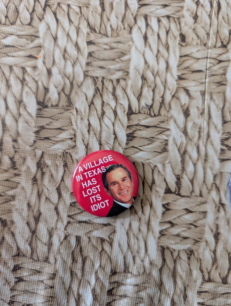 vigilanteadrian's tweet photo. shout out to these vintage buttons I found that belonged to my parents https://t.co/Qyd2SPl8RU