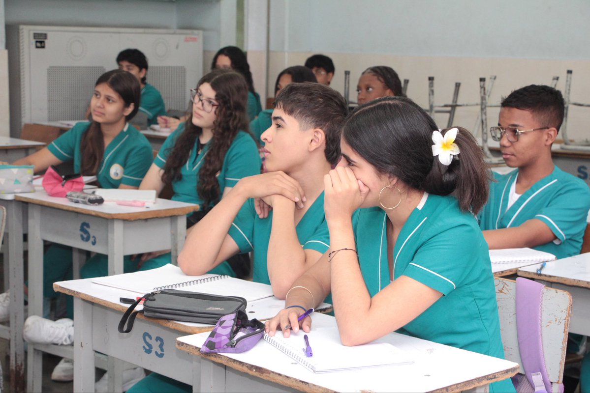 Educacion_Cali's tweet photo. ¡Regresamos a las aulas! 🏫✨

Luego de la semana de desarrollo institucional y el receso escolar, las Instituciones Educativas Oficiales de Cali retoman hoy sus actividades académicas. https://t.co/kFfBurrX5c