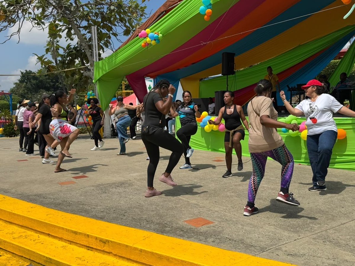 Educacion_Cali's tweet photo. ¡Regresamos a las aulas! 🏫✨

Luego de la semana de desarrollo institucional y el receso escolar, las Instituciones Educativas Oficiales de Cali retoman hoy sus actividades académicas. https://t.co/kFfBurrX5c